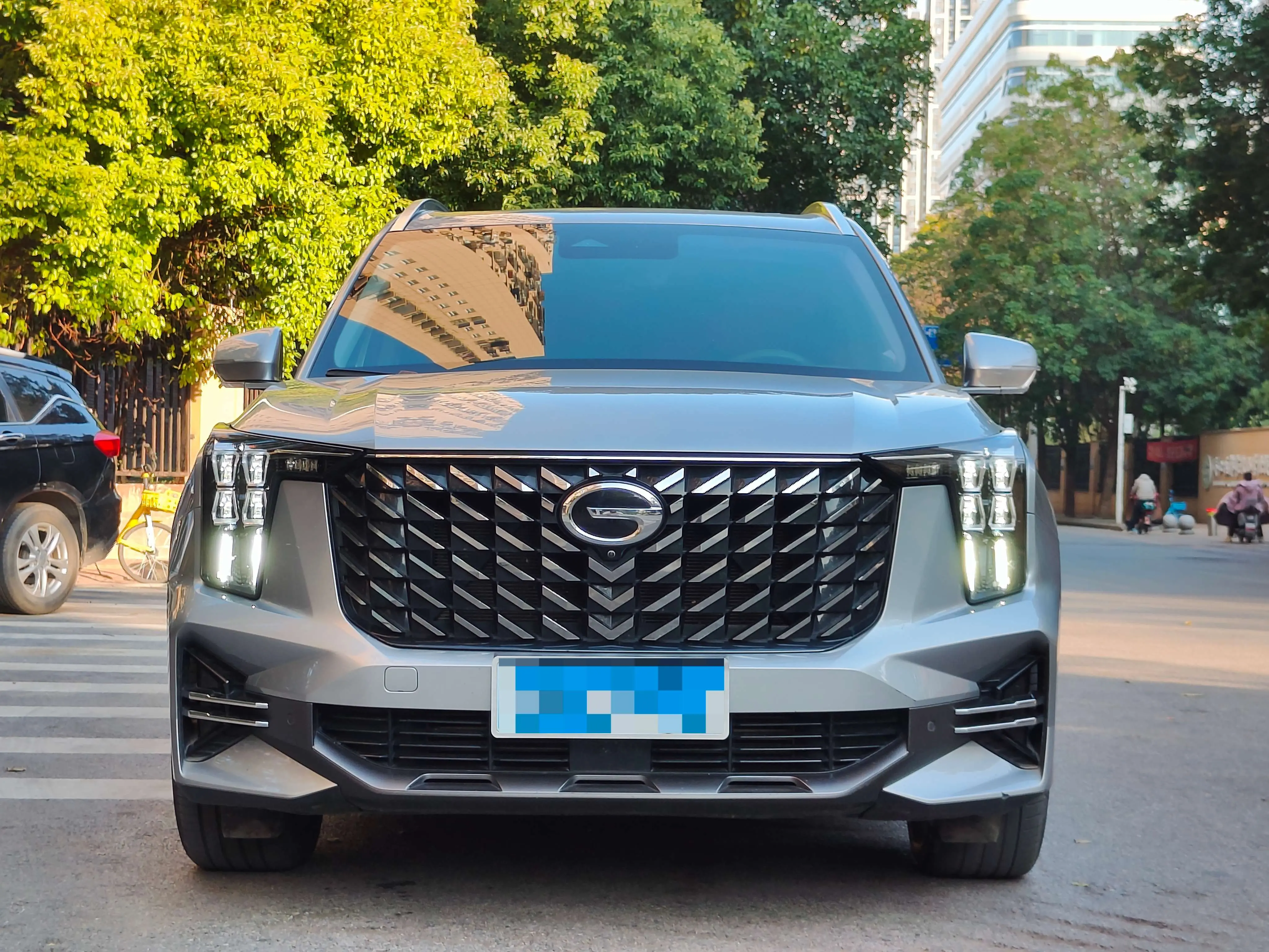 GAC Trumpchi GS8  из Китая