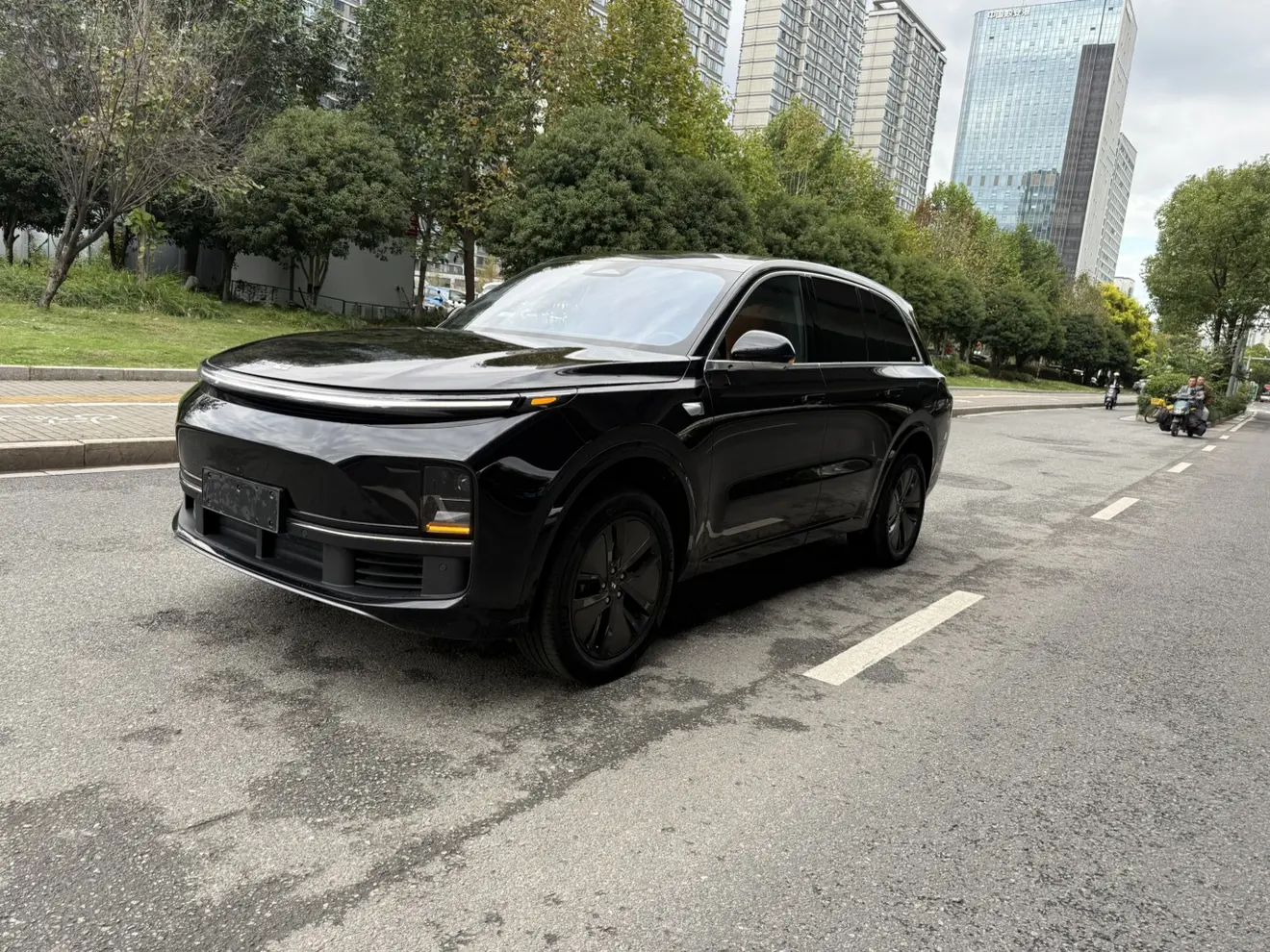 Li L8 (Ideal L8)  из Китая