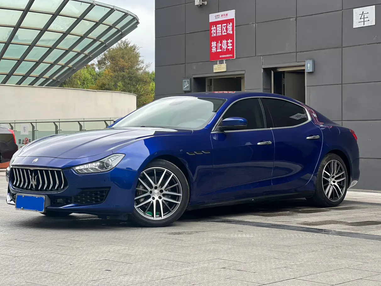 Maserati Ghibli  из Китая