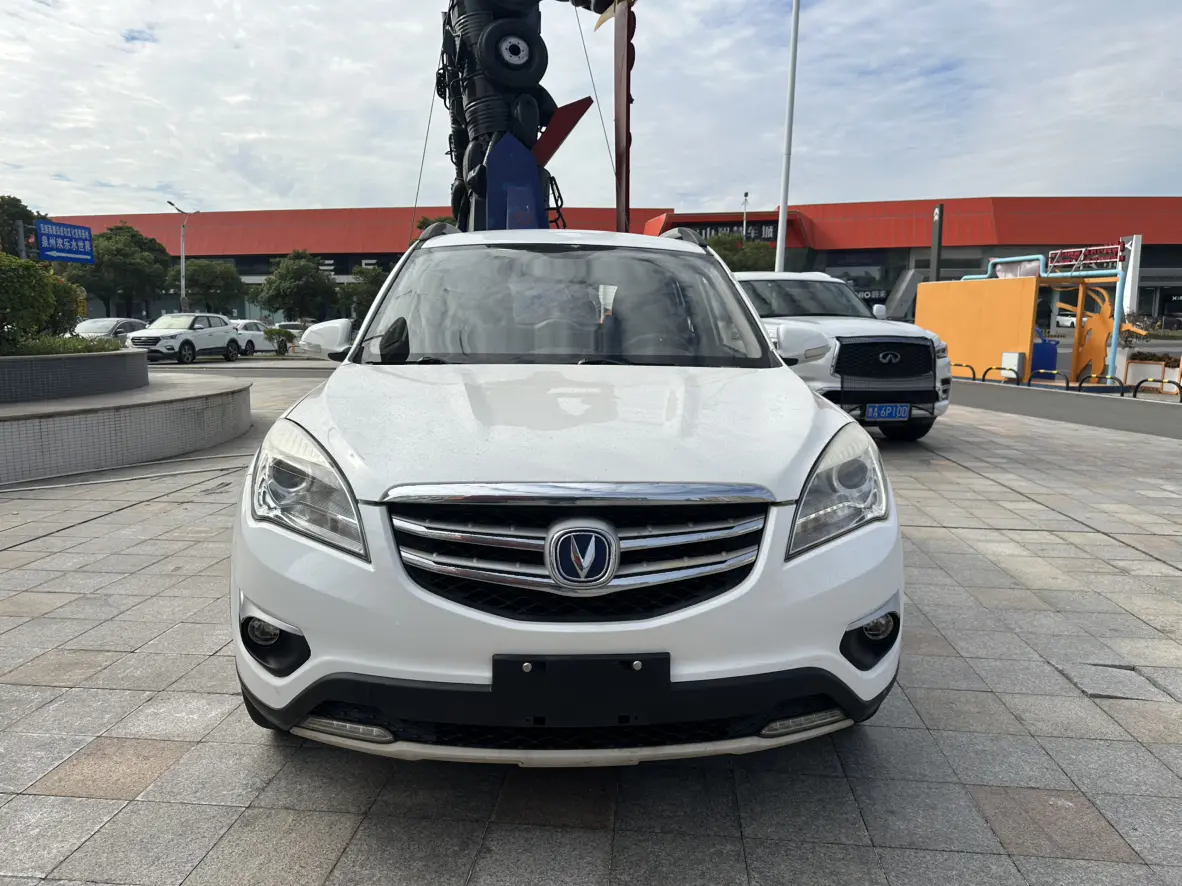 Changan CS35  из Китая