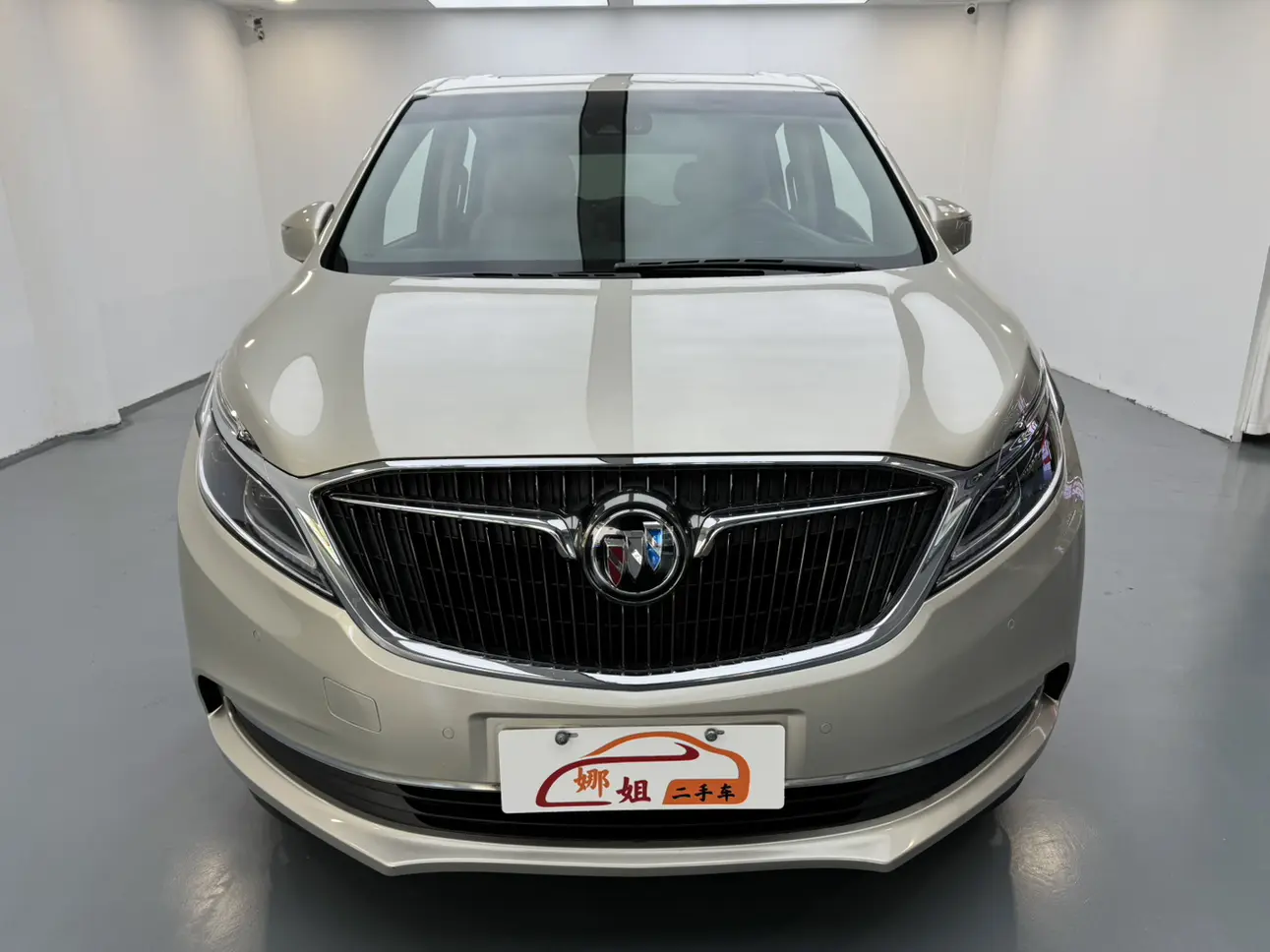 Buick GL8  из Китая