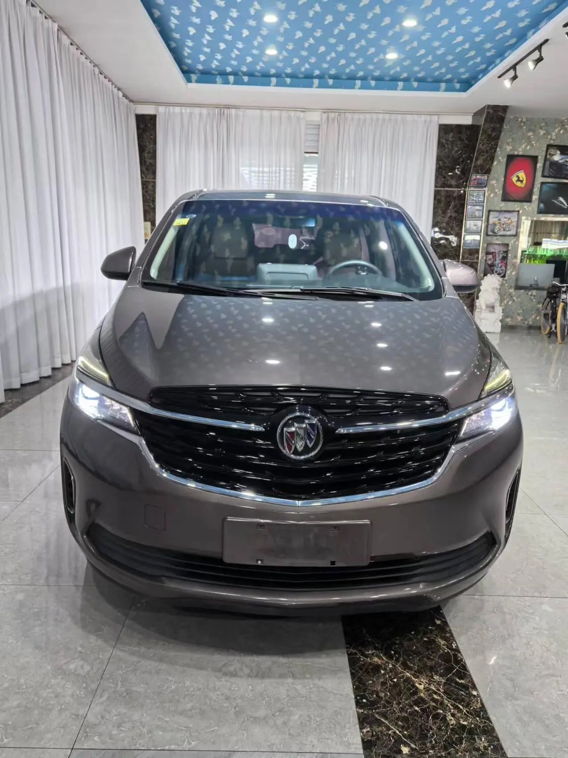 Buick GL8  из Китая