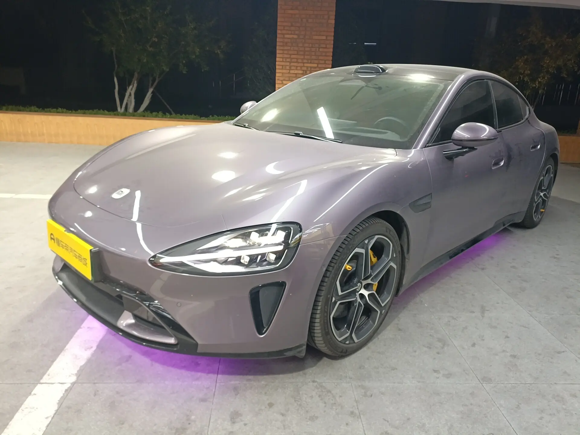 Xiaomi car Xiaomi SU7  из Китая