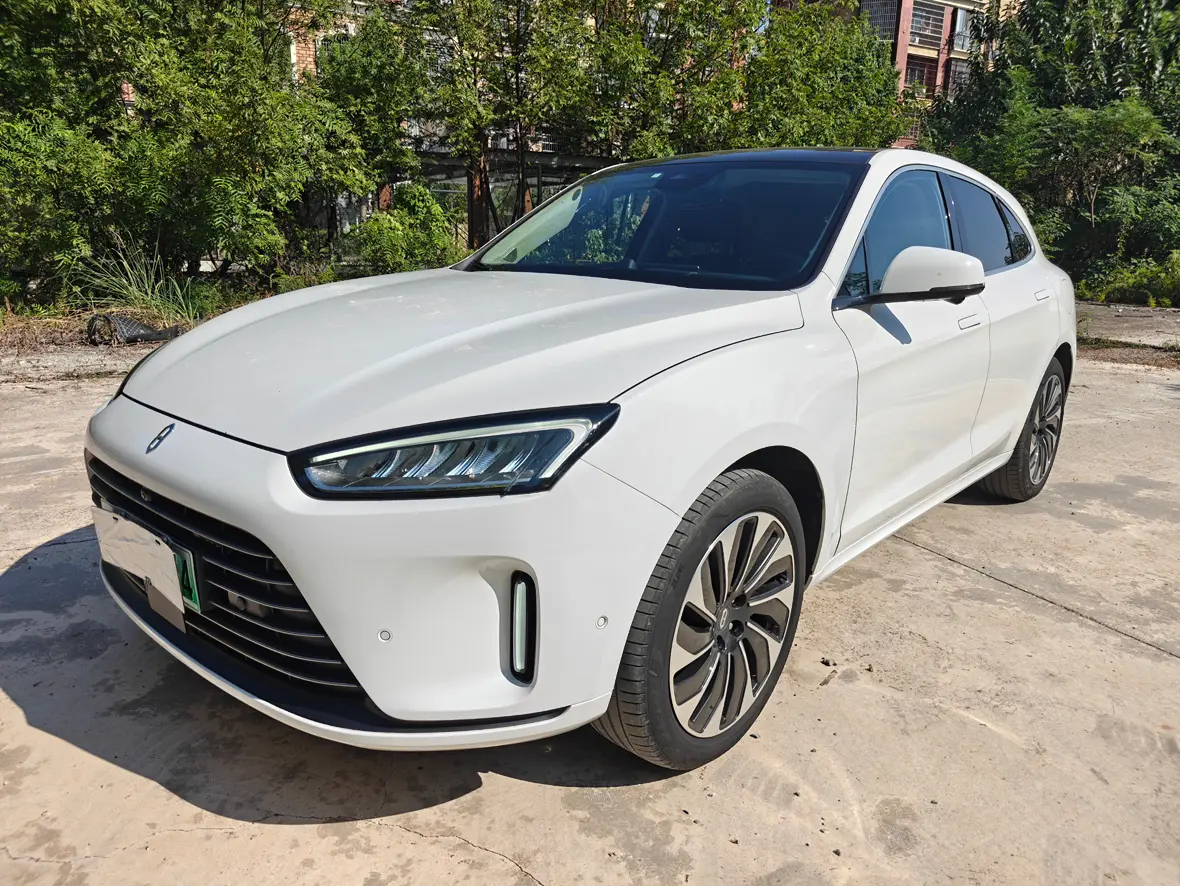 AITO M5 (Wenjie M5)  из Китая