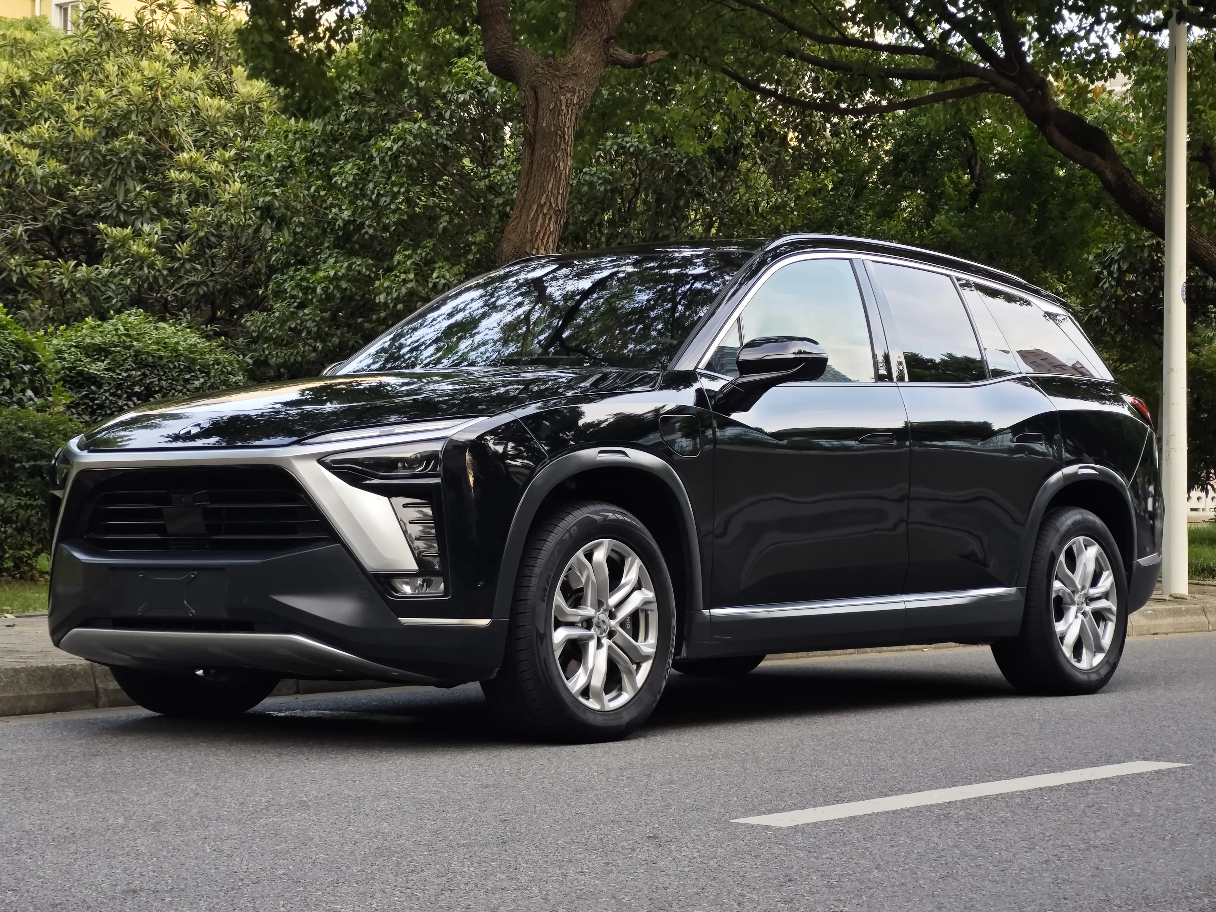 NIO ES8  из Китая