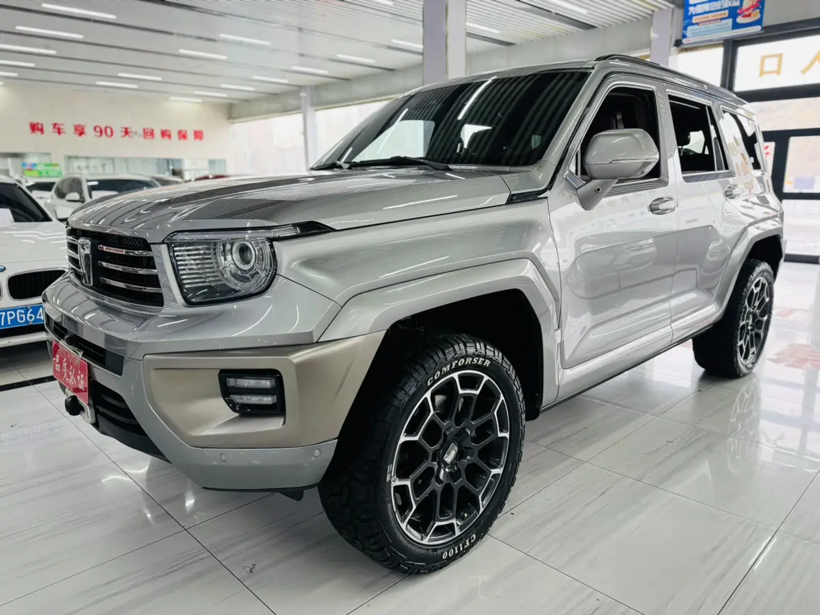 Tank 700 Hi4-T  из Китая