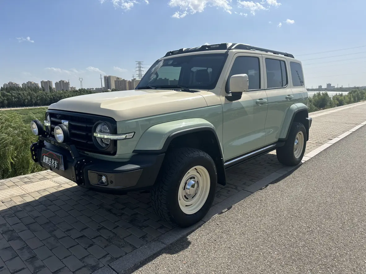 Tank 300  из Китая