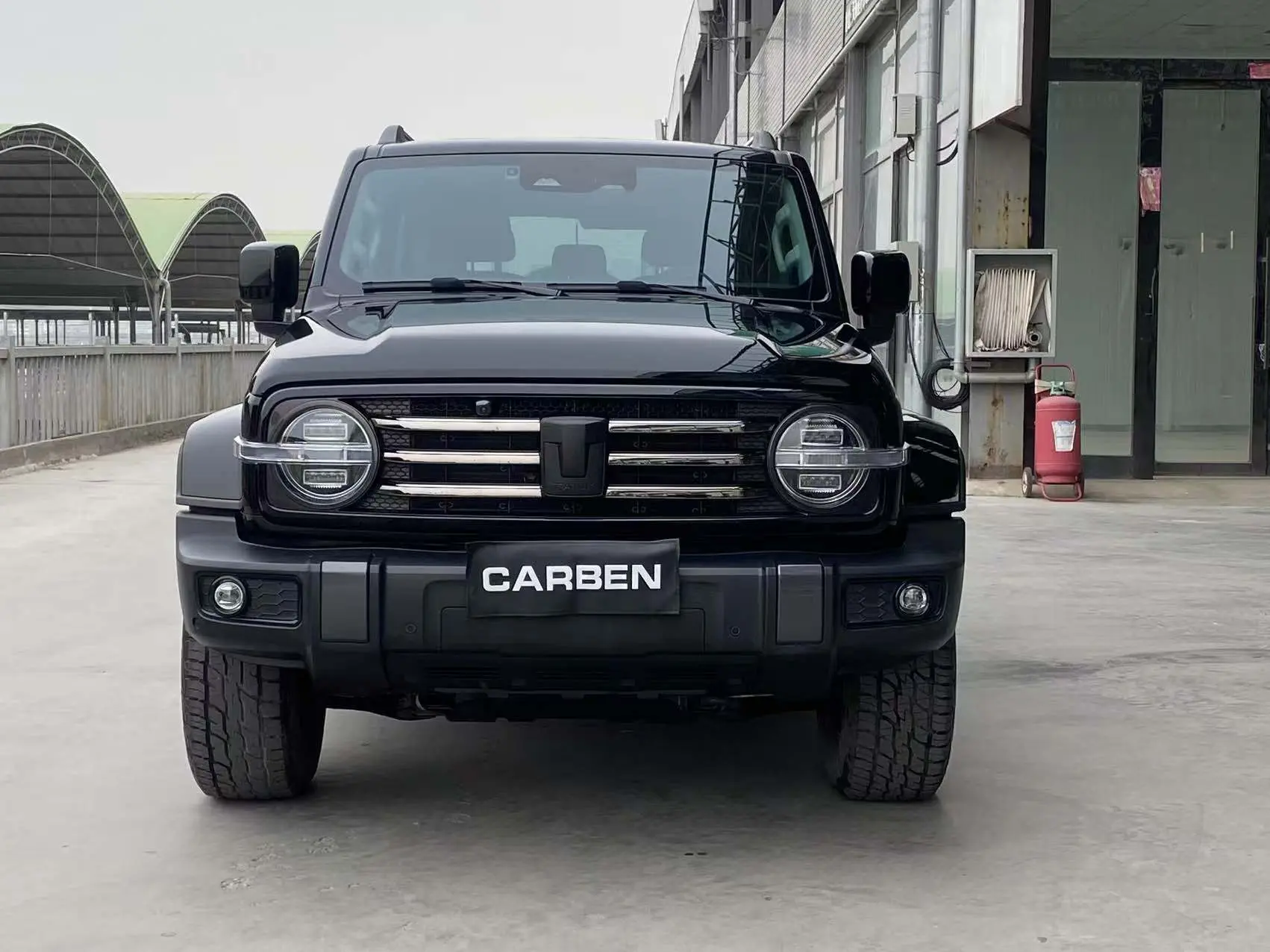 Tank 300  из Китая