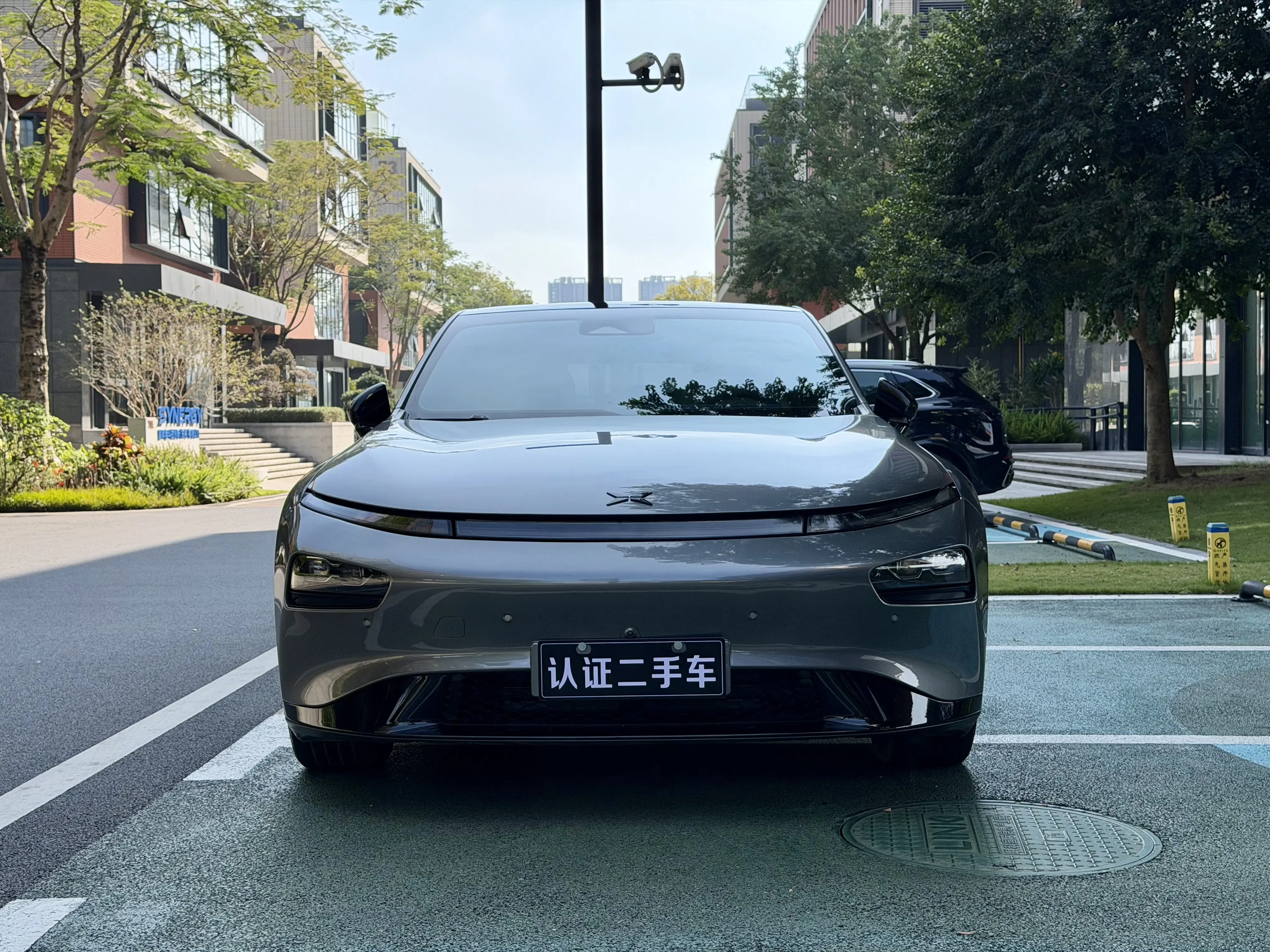 Xpeng P7  из Китая