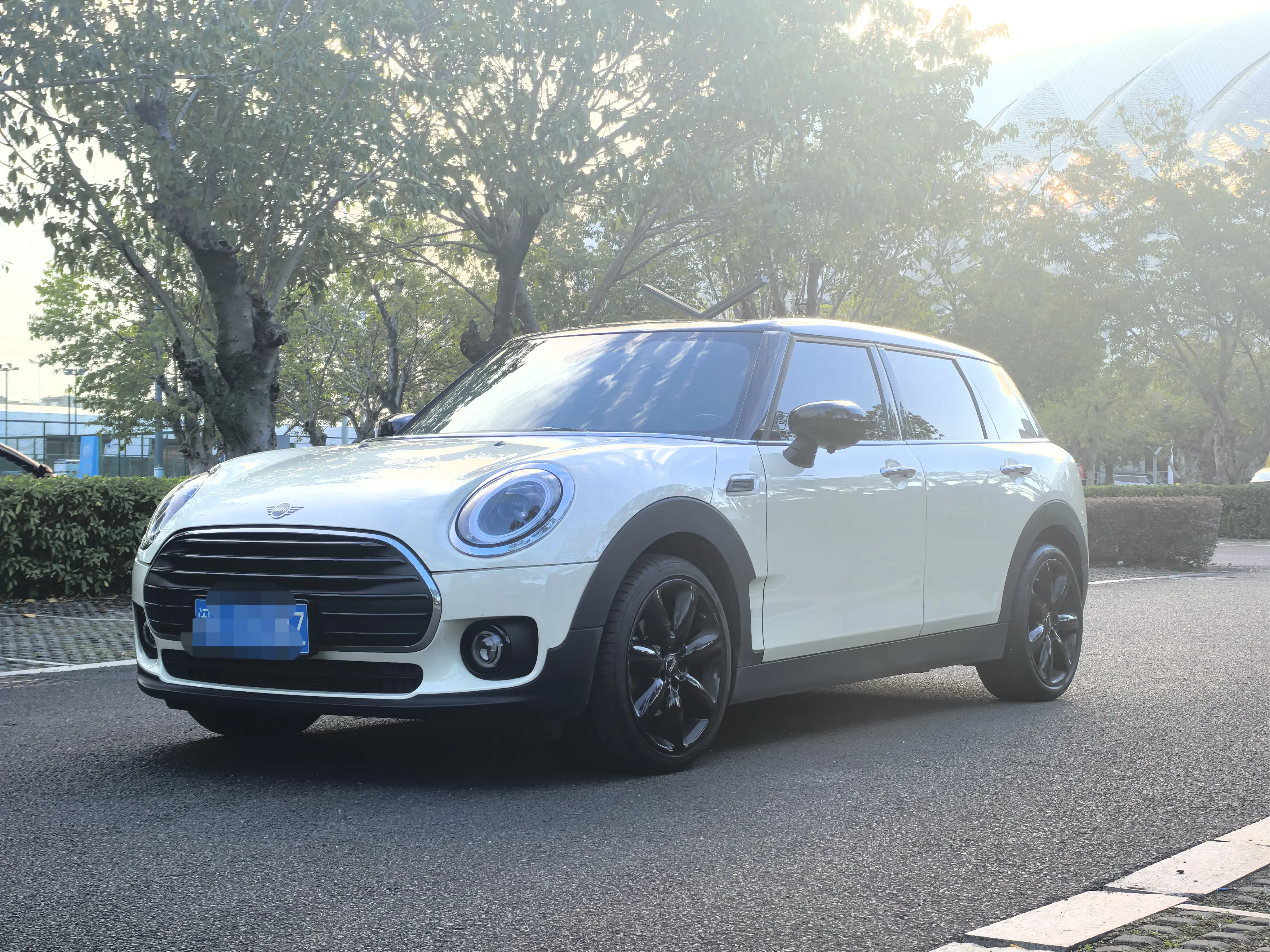 MINI CLUBMAN