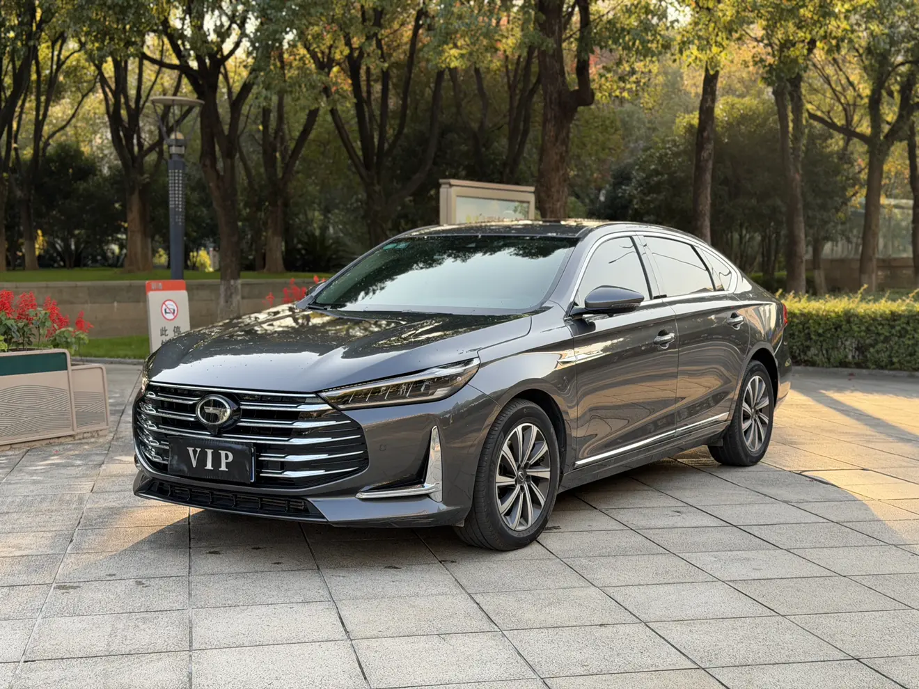 GAC Trumpchi GA8  из Китая