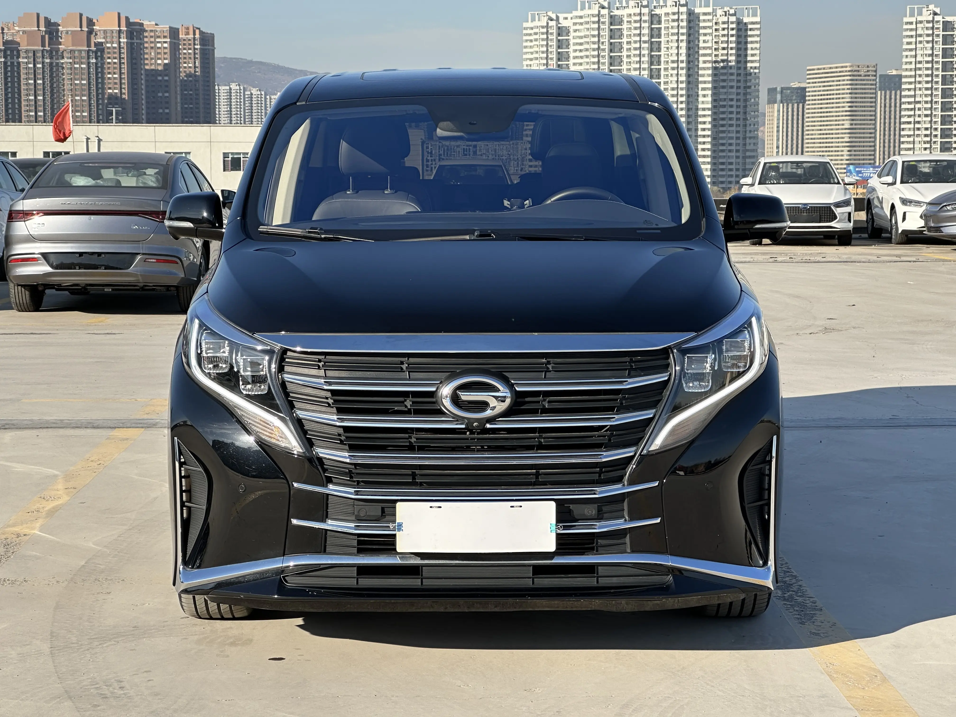 GAC Trumpchi M8  из Китая