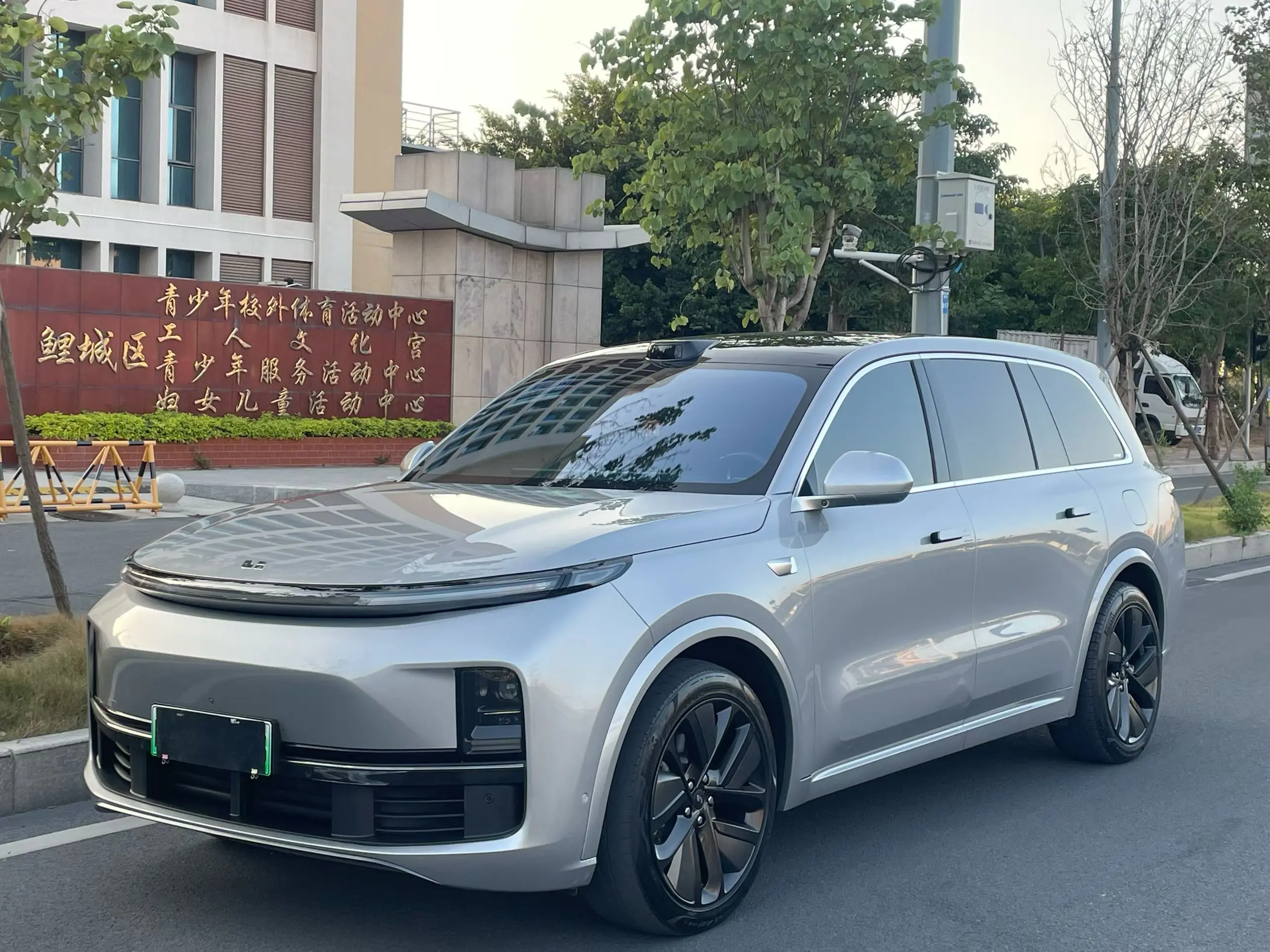 Li L9 (Ideal L9)  из Китая