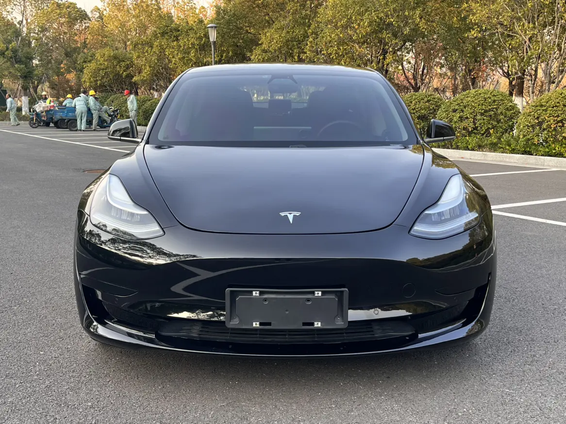 Tesla Model 3  из Китая