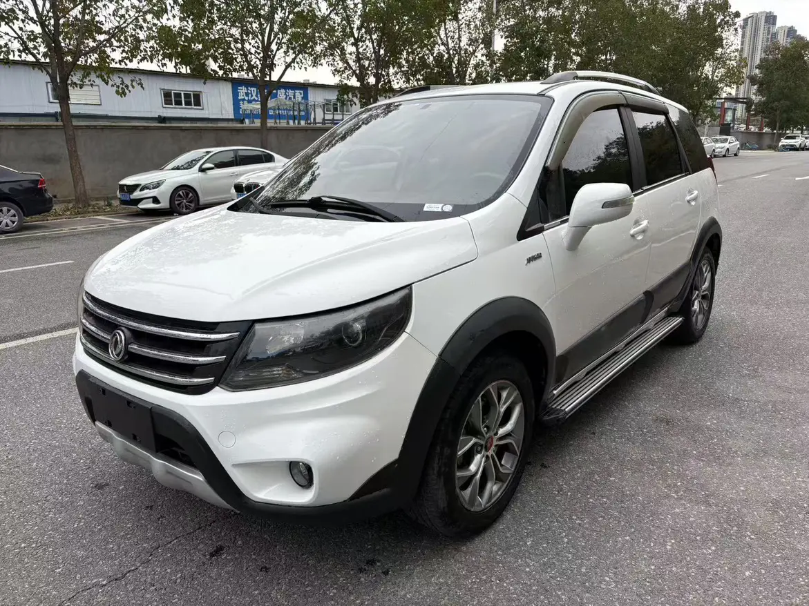 Forthing Jingyi X5  из Китая