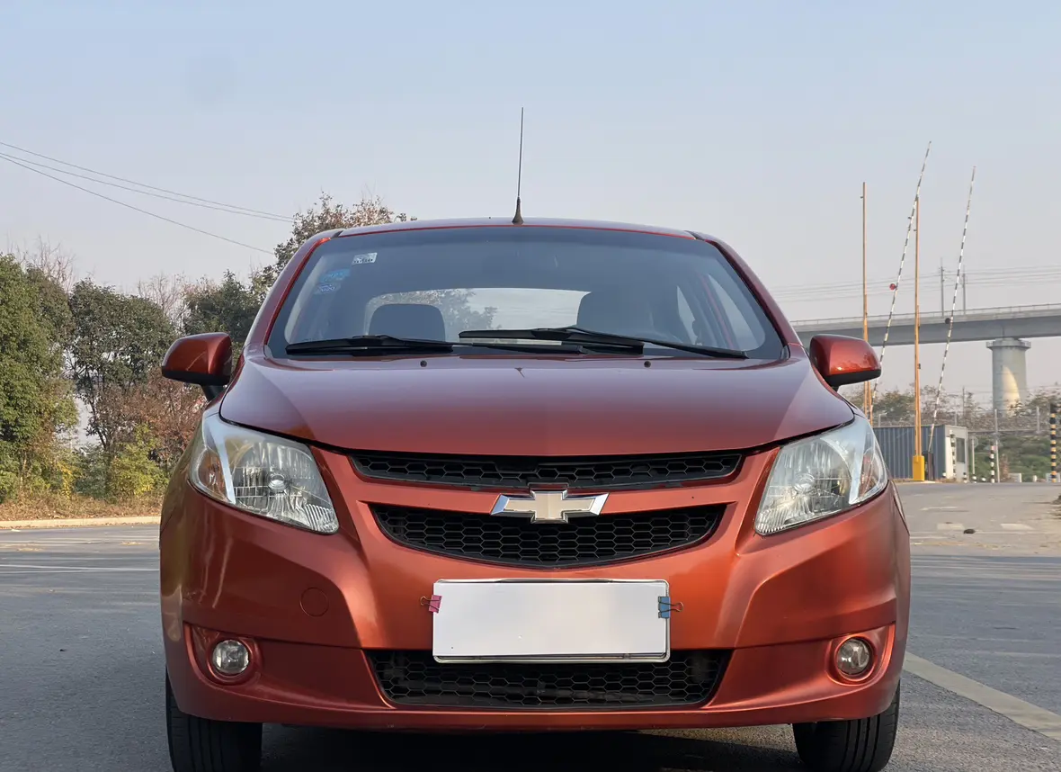 Chevrolet Sail  из Китая