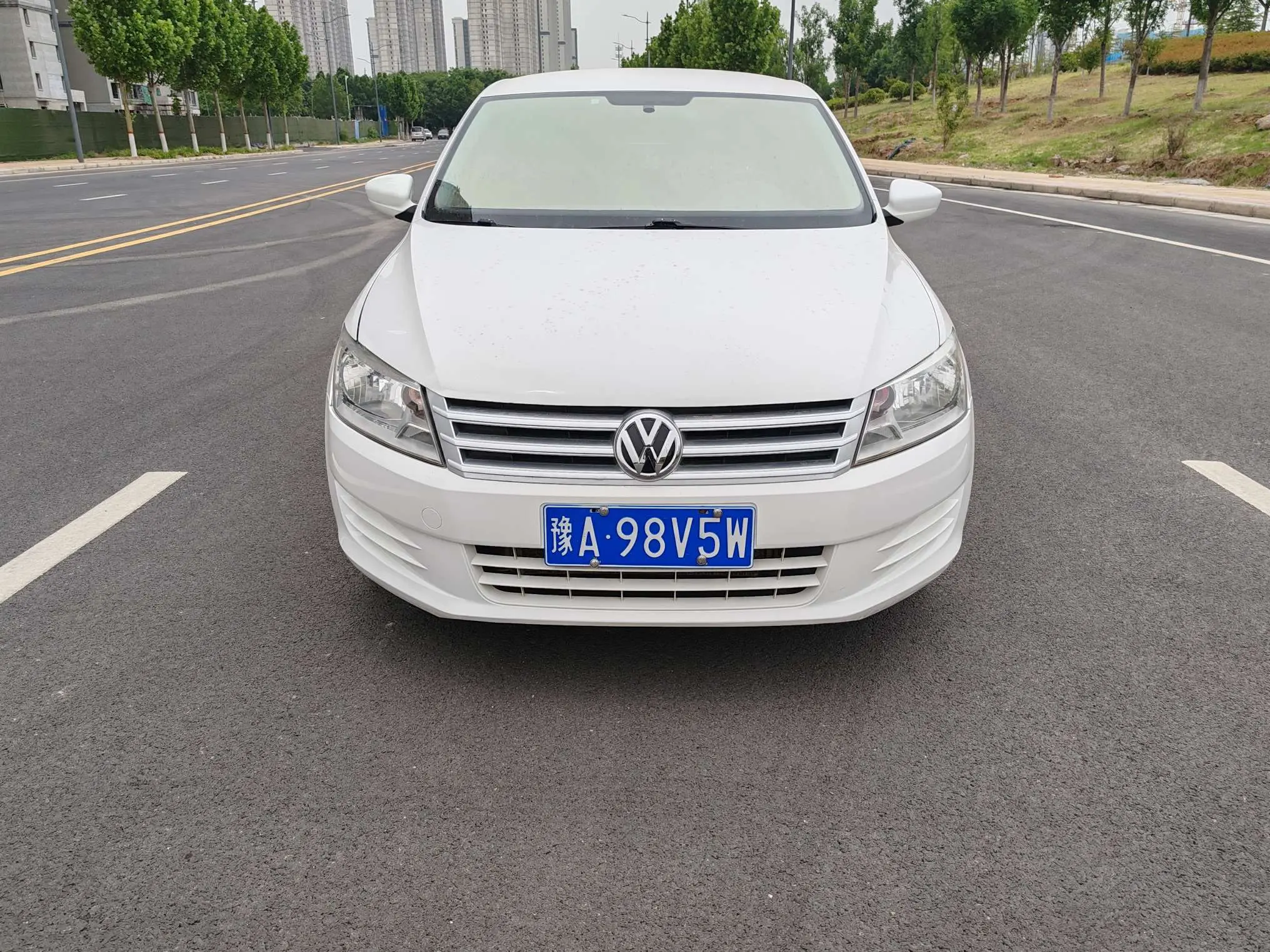 Volkswagen Santana  из Китая