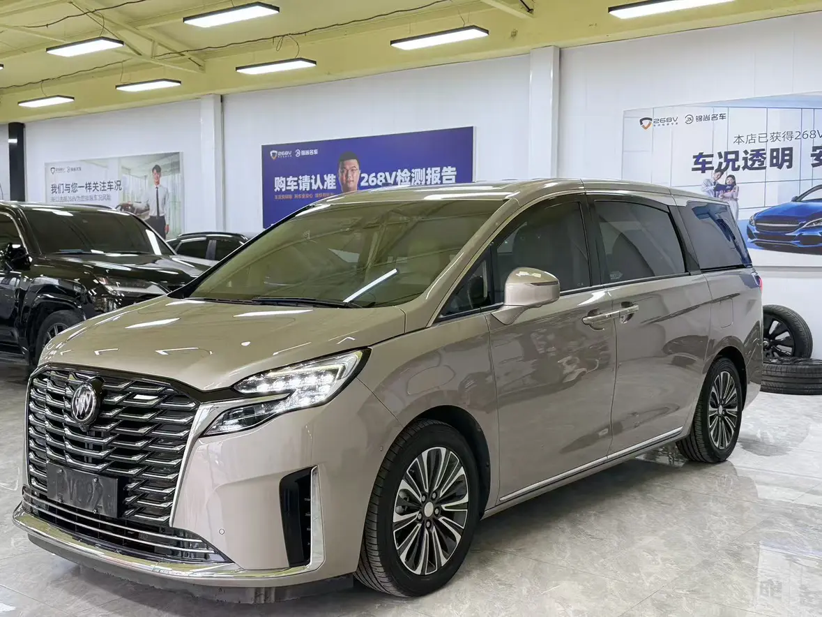 Buick GL8  из Китая