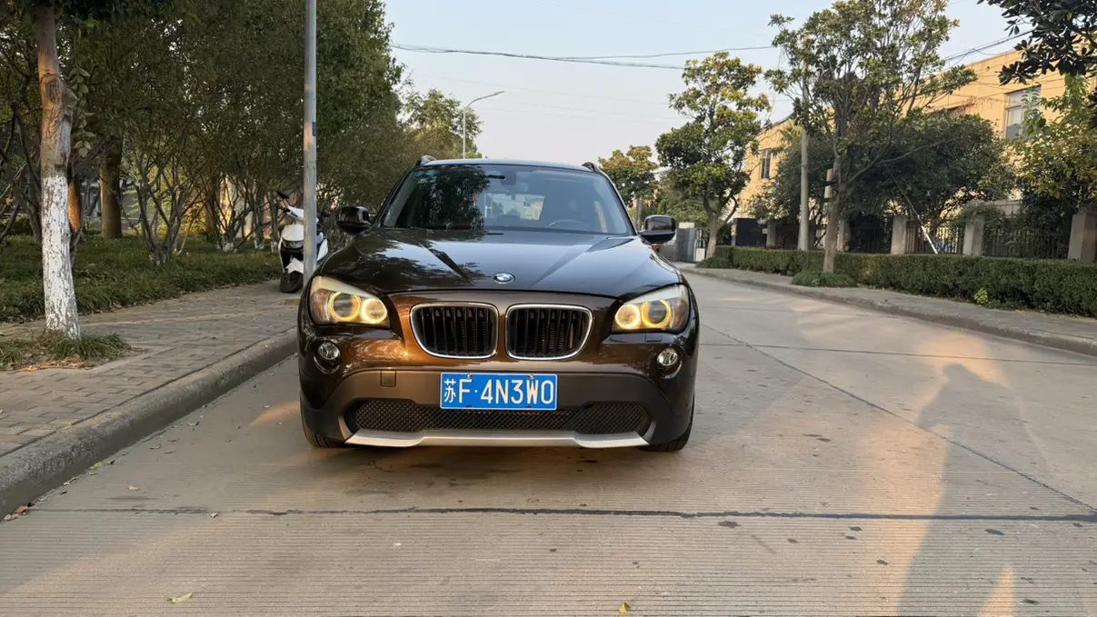BMW X1 (imported)  из Китая