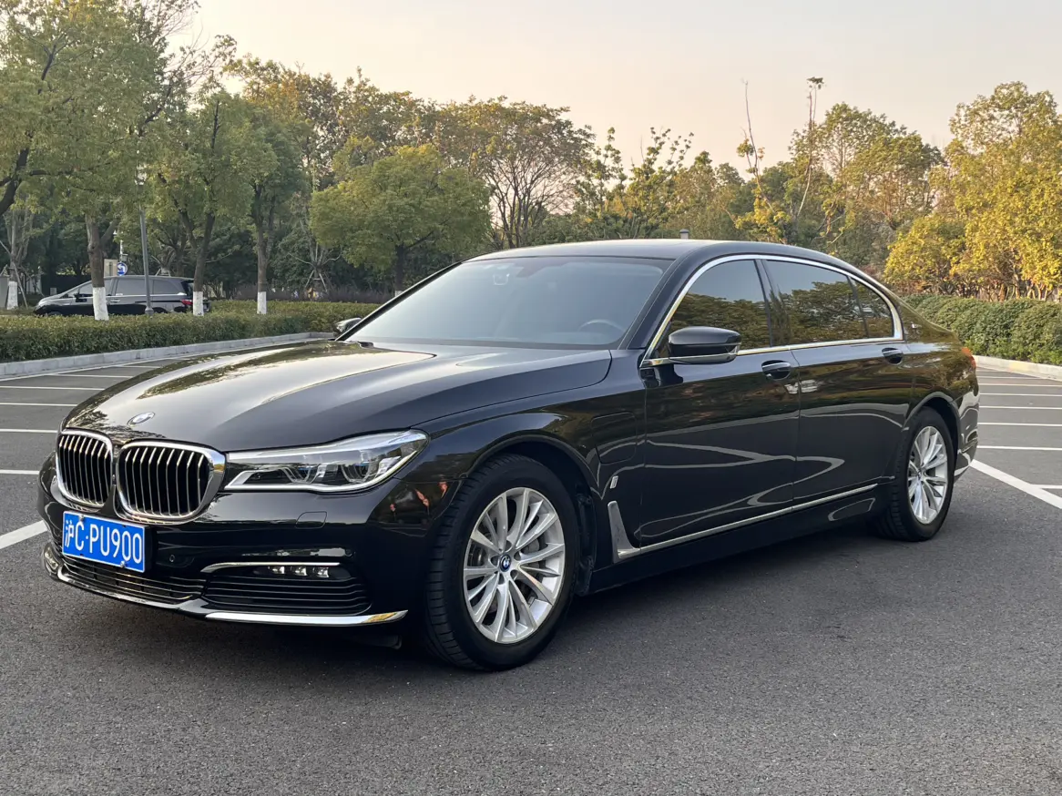 BMW 7 Series PHEV  из Китая