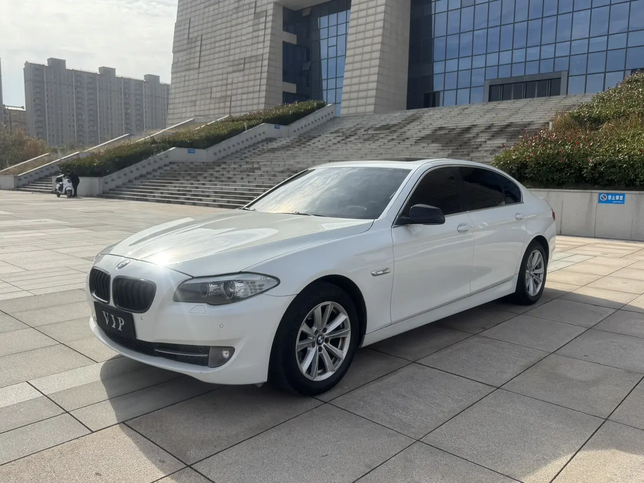 BMW 5 Series  из Китая