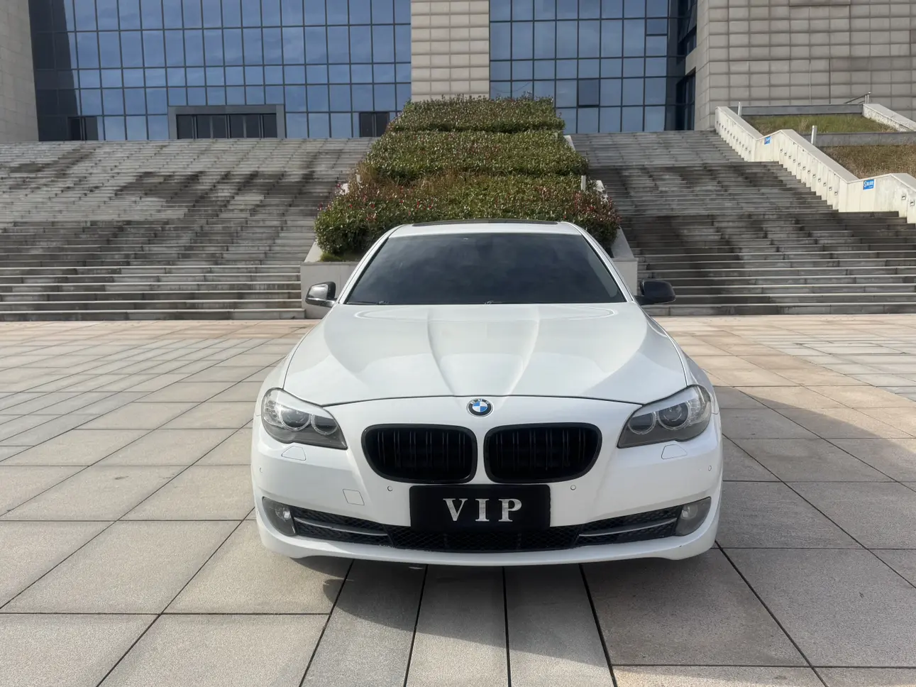 BMW 5 Series  из Китая