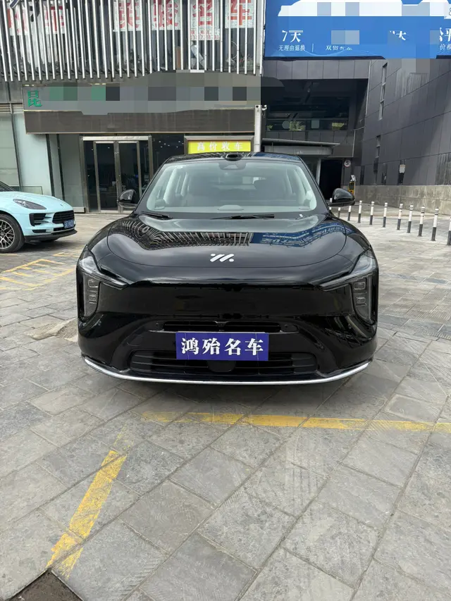 Zhiji LS6  из Китая