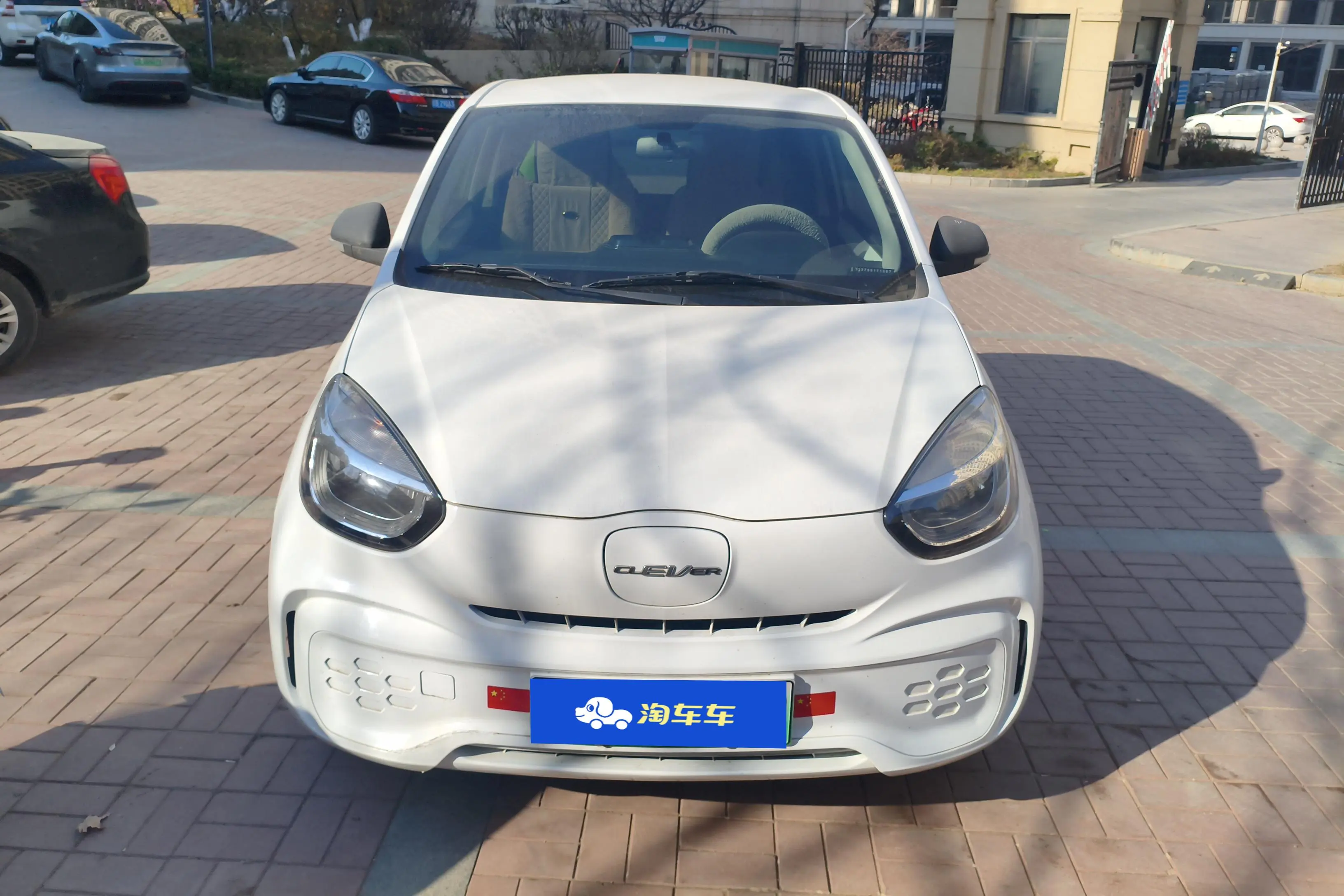 Roewe CLEVER  из Китая