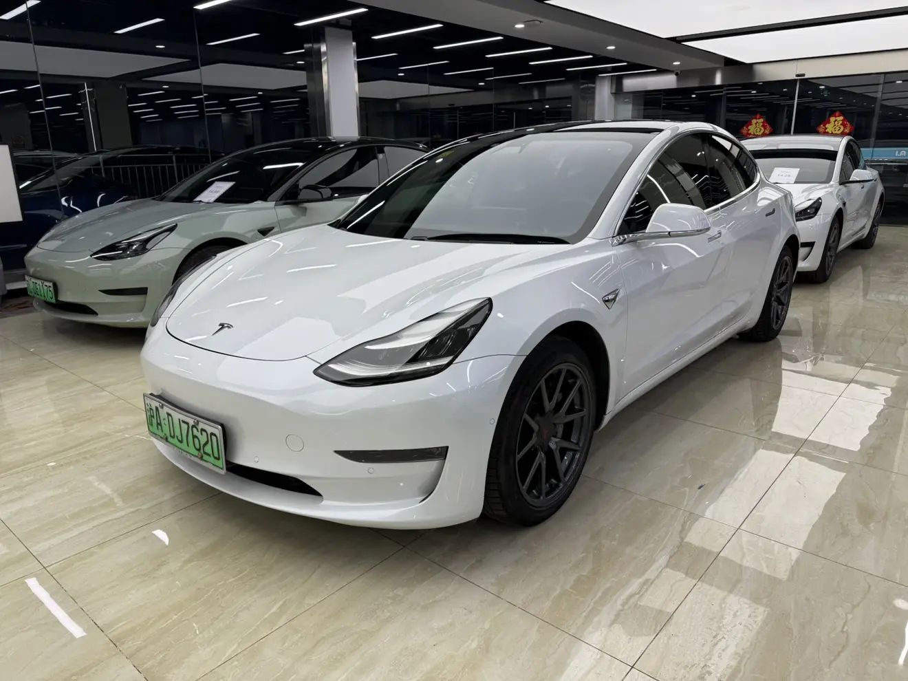 Tesla Model 3  из Китая
