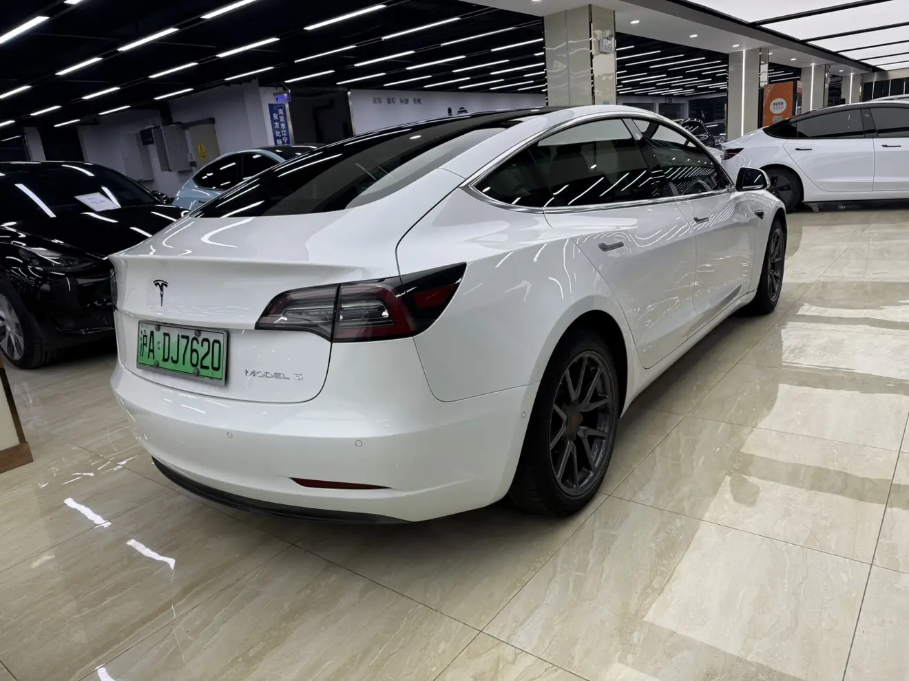 Tesla Model 3  из Китая