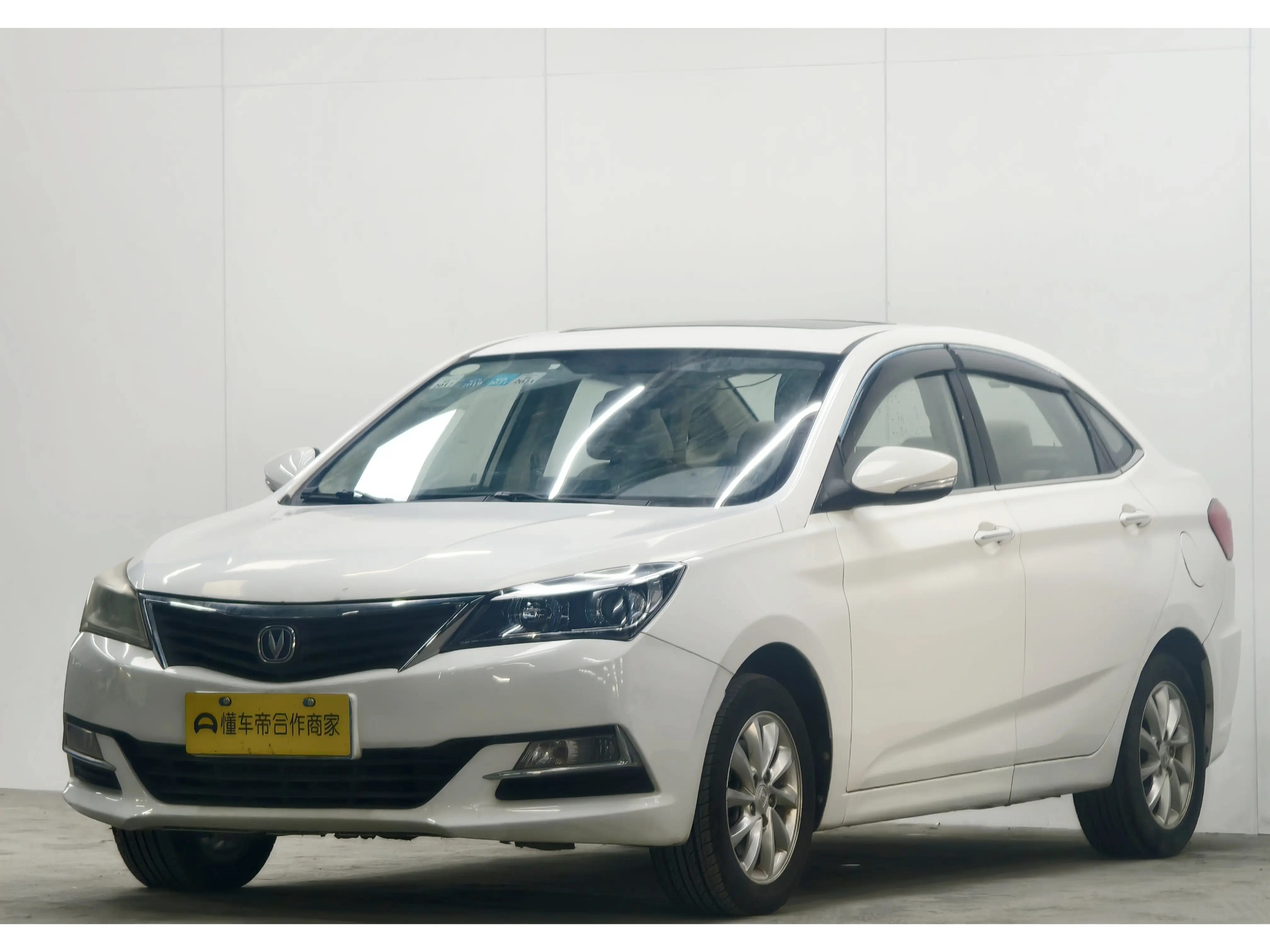 Changan Yuexiang V7  из Китая