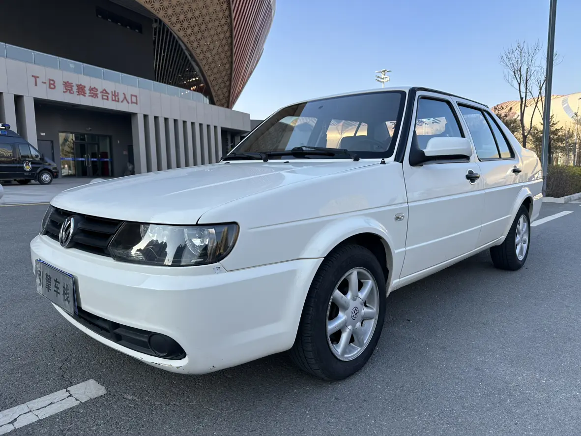 Volkswagen Jetta  из Китая
