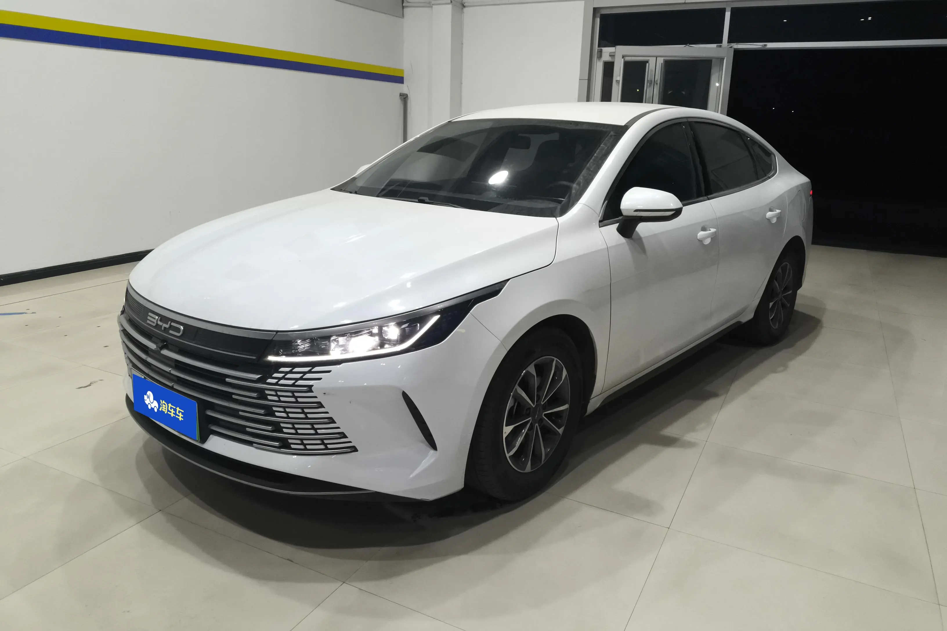 BYD Destroyer 05  из Китая