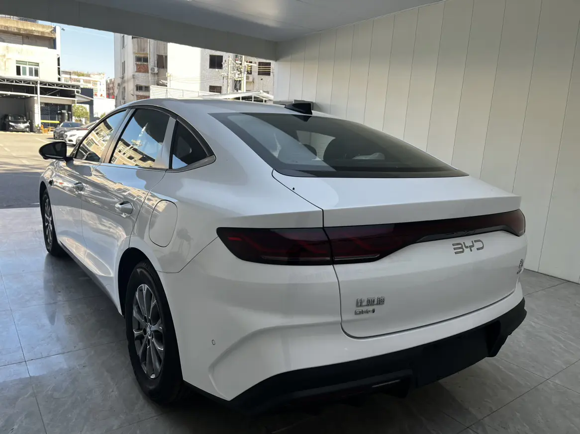 BYD Qin L DM