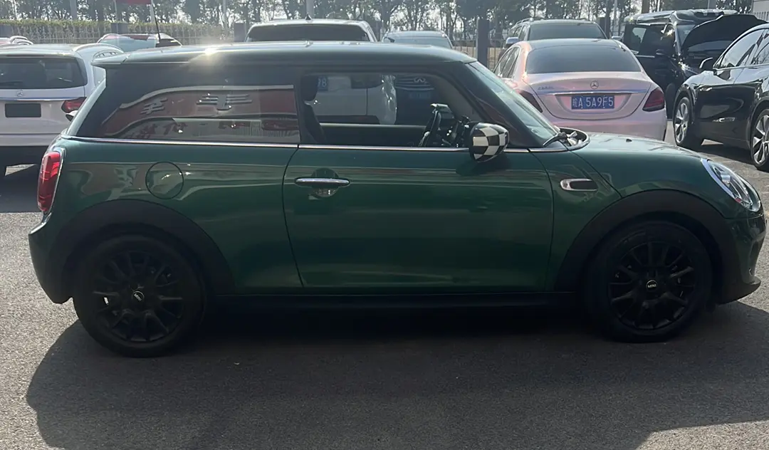 MINI 