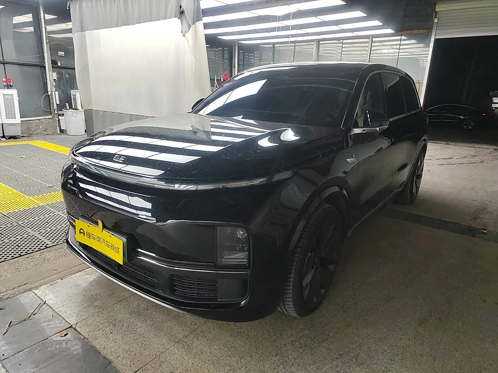 Li L9 (Ideal L9)  из Китая