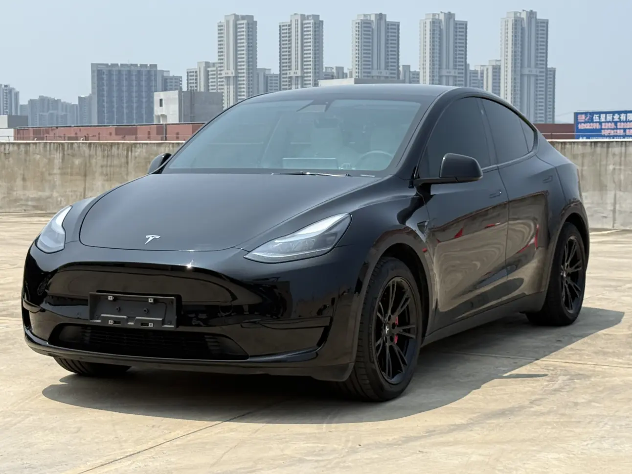 Tesla Model Y  из Китая