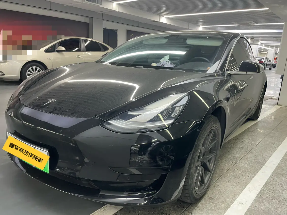 Tesla Model 3  из Китая