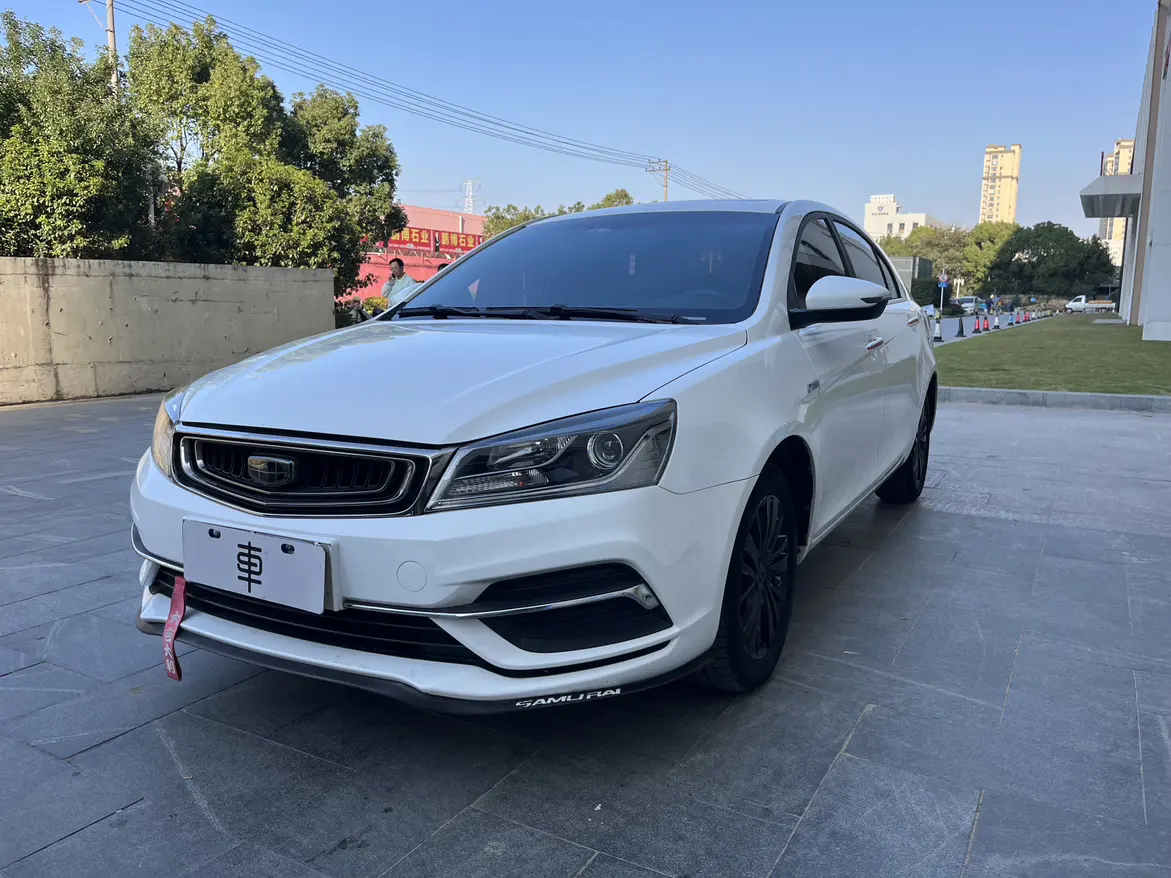 Geely Emgrand  из Китая