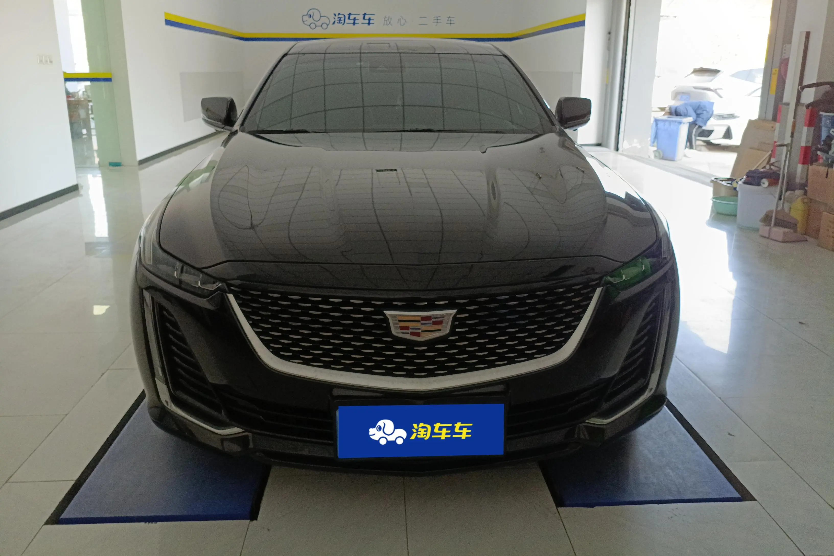 Cadillac CT5  из Китая