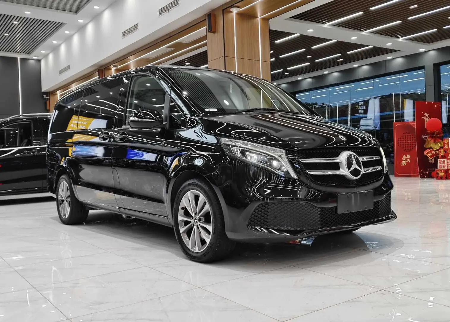 Mercedes-Benz Mercedes Benz V Class  из Китая
