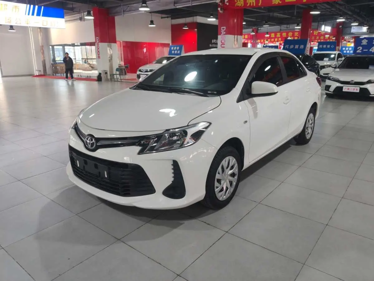 Toyota Vios  из Китая