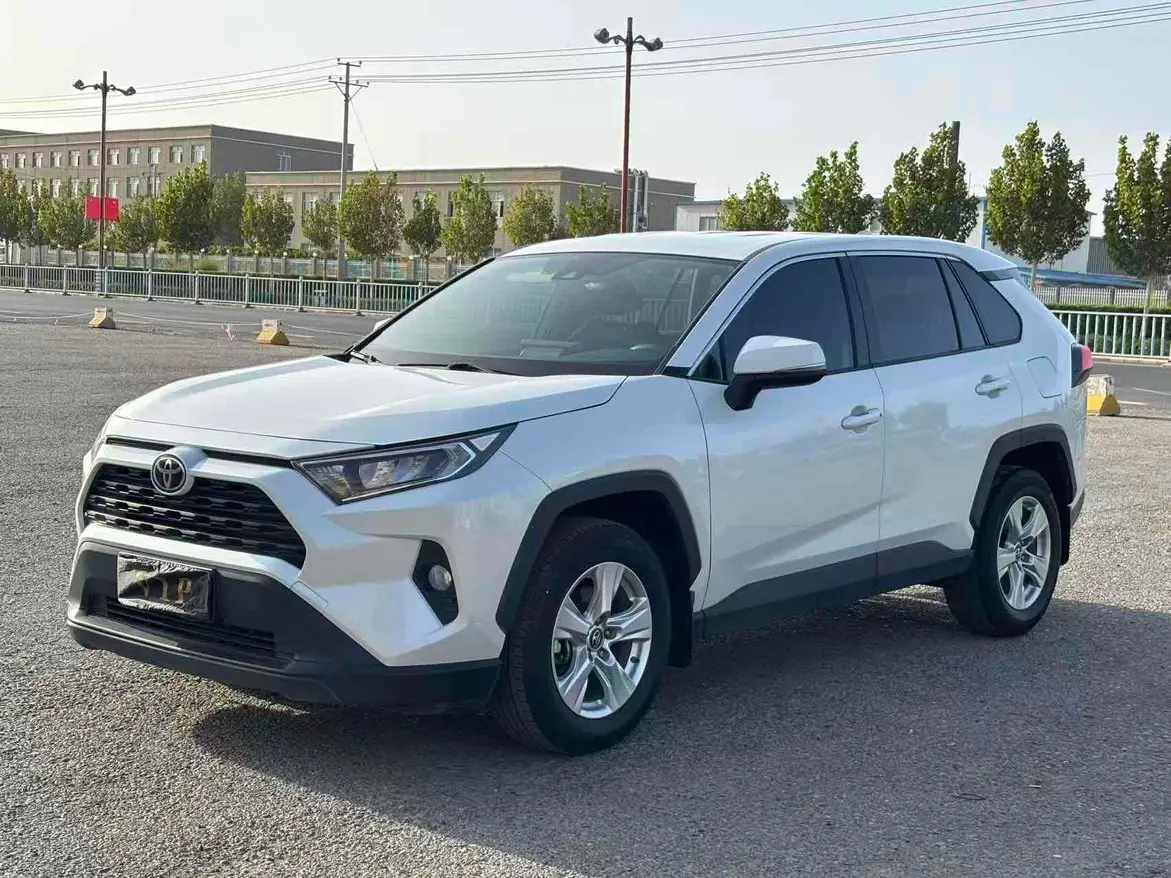 Toyota RAV4  из Китая