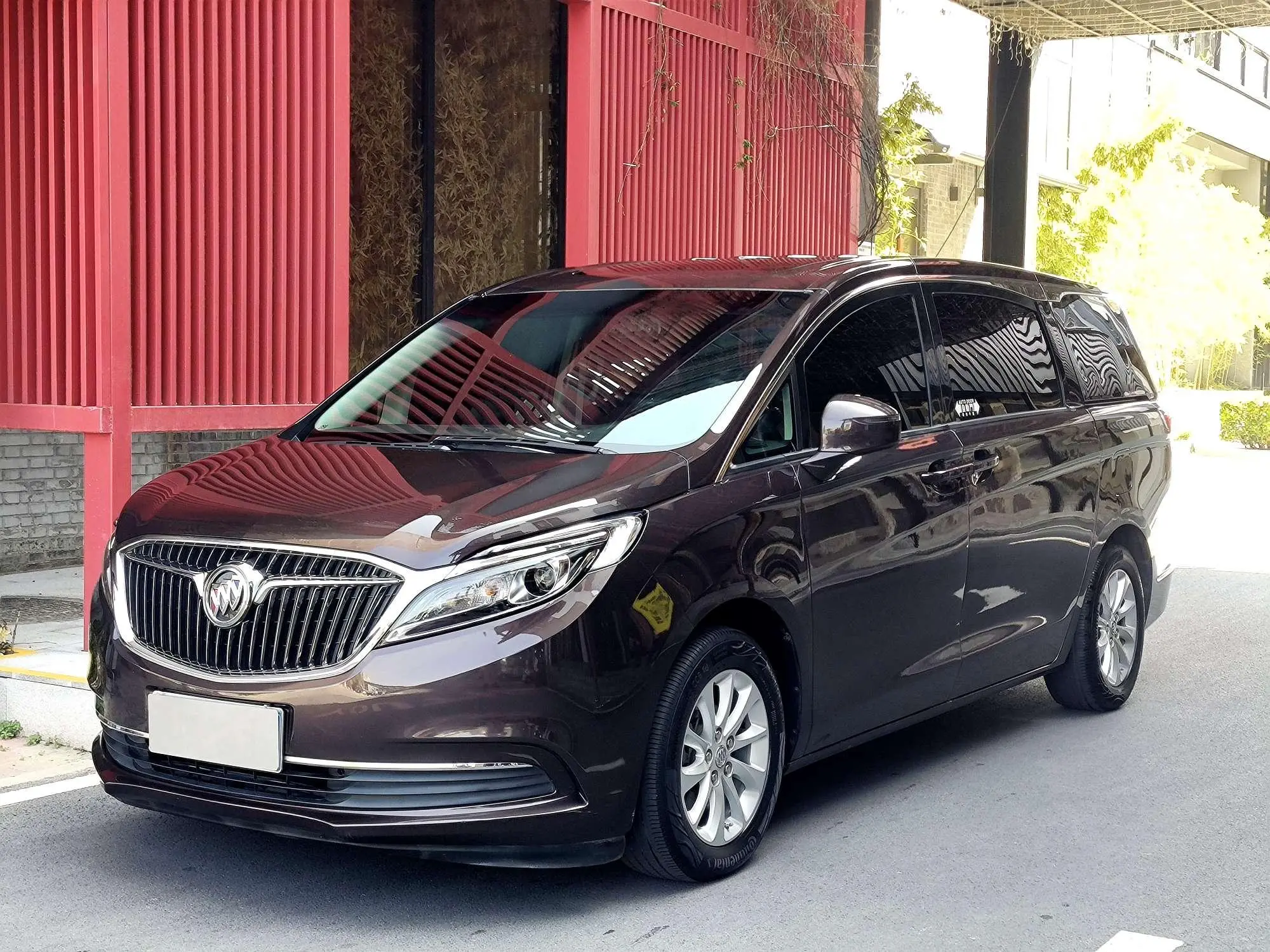 Buick GL8  из Китая