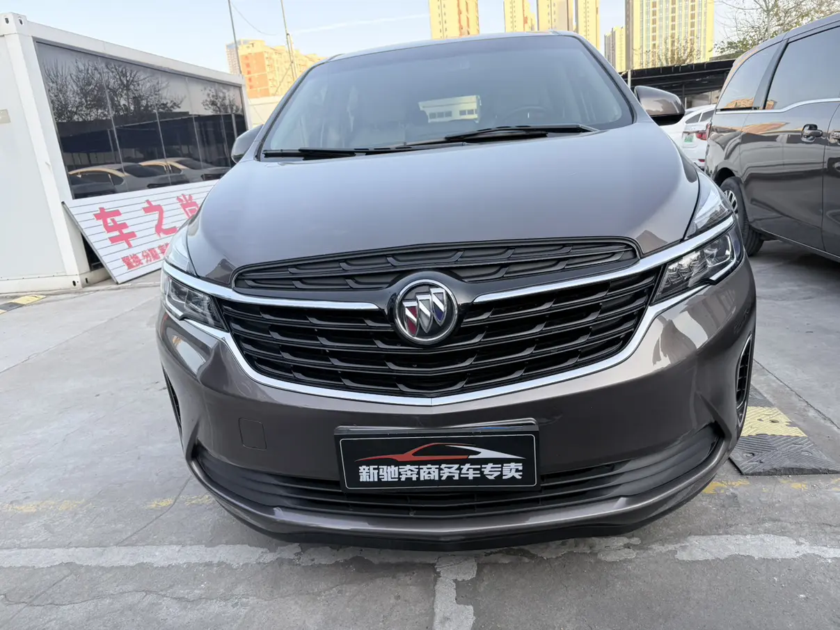 Buick GL8  из Китая