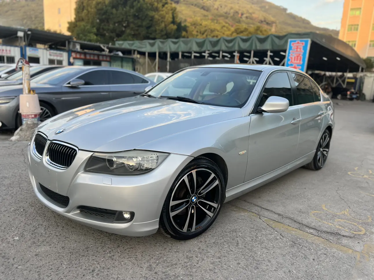 BMW 3 Series  из Китая