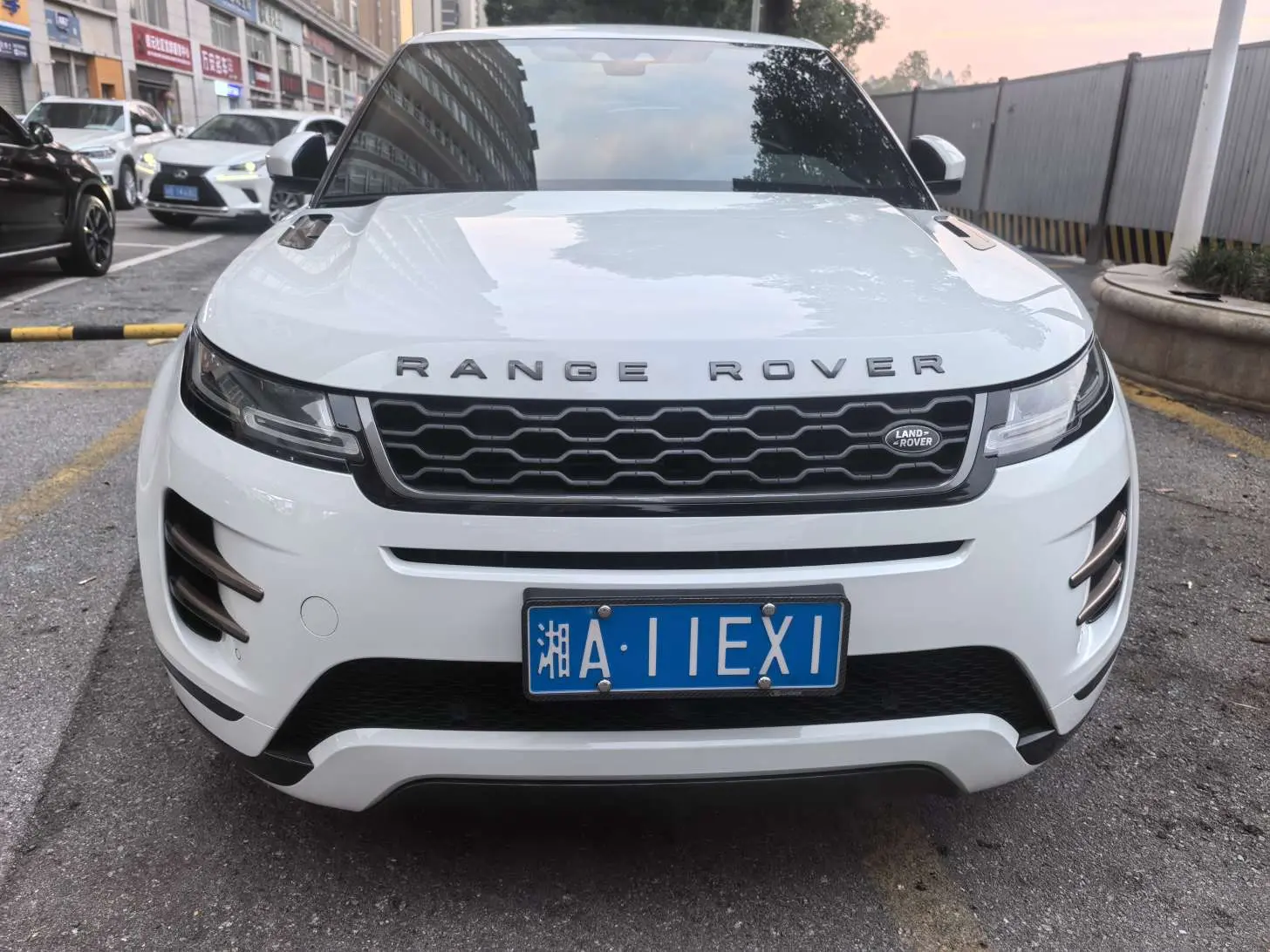Land Rover Range Rover Evoque  из Китая