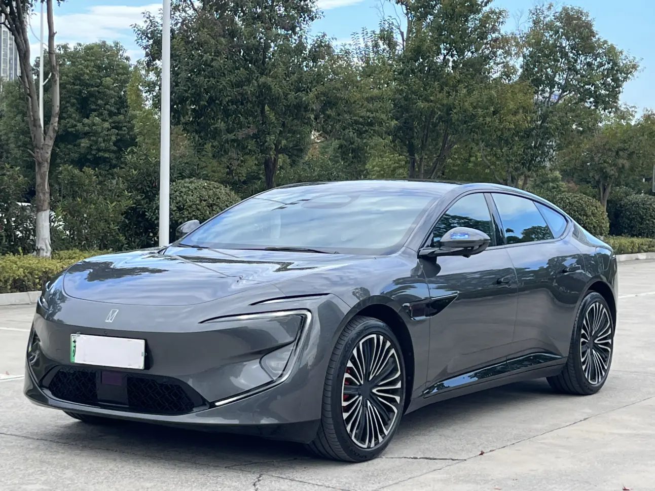 AVATR 12  из Китая