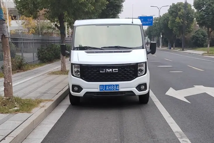 Jiangling Fushun  из Китая