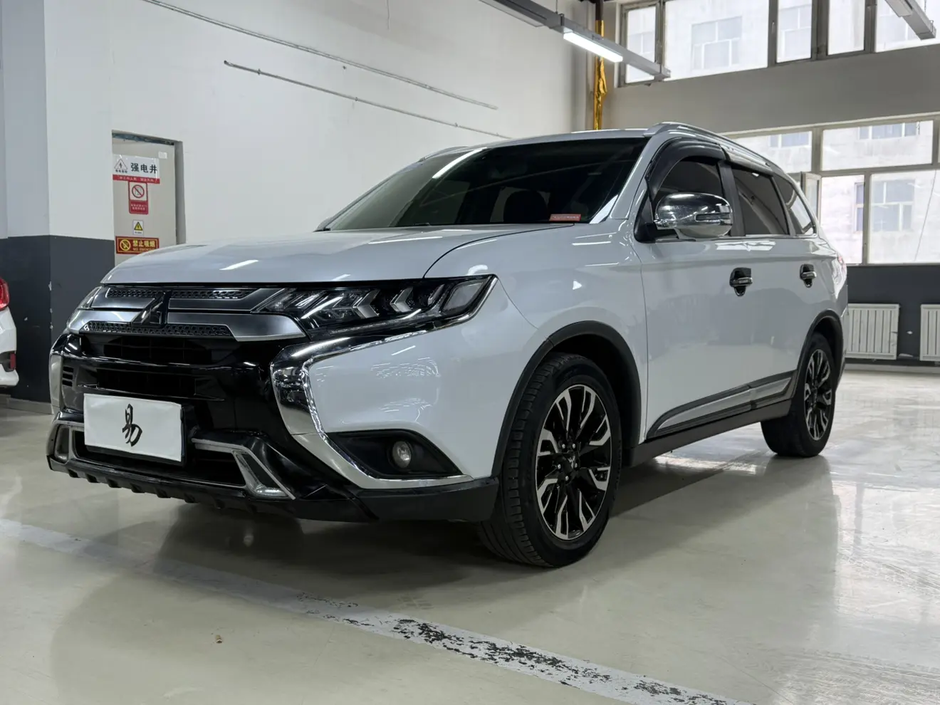 Mitsubishi Outlander  из Китая